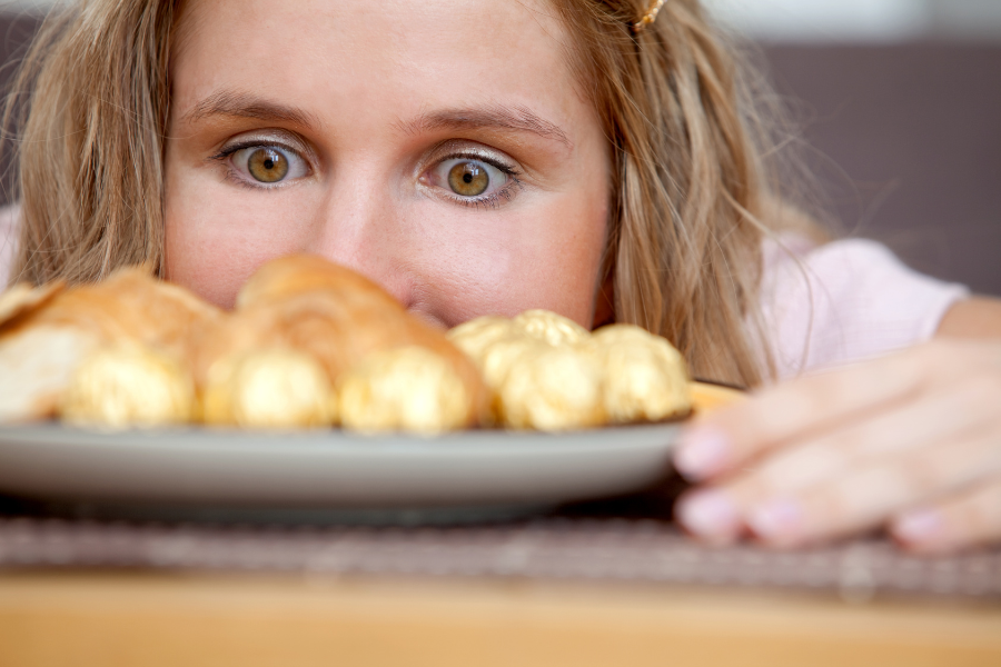 femme insulinoresistance symptomes fatigue-fringales
